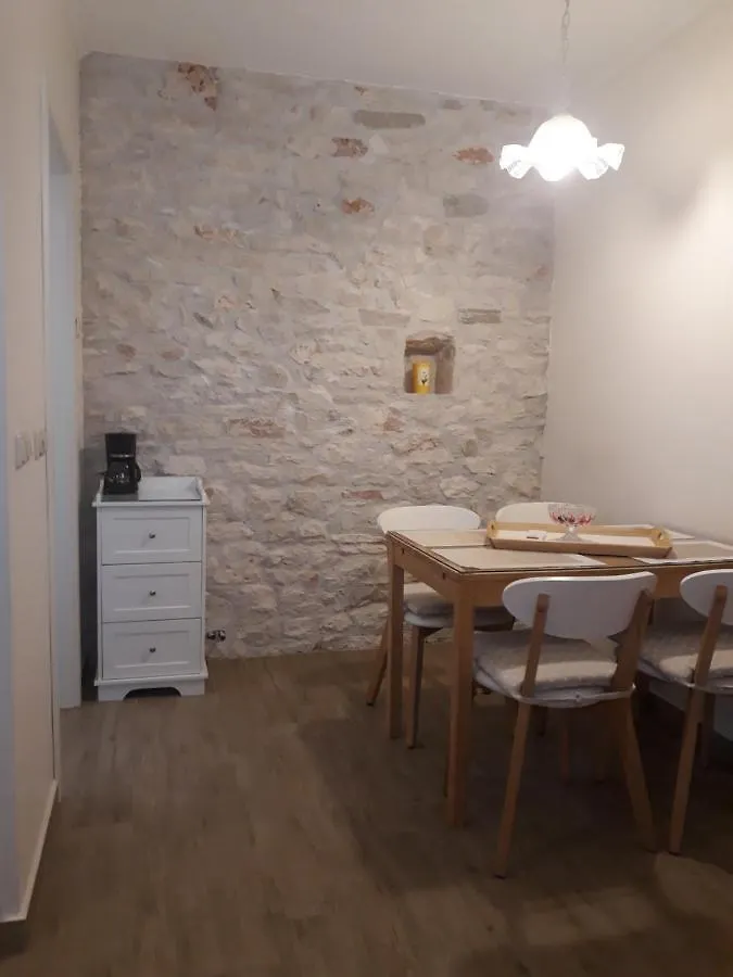Apartments Vanesa Pula